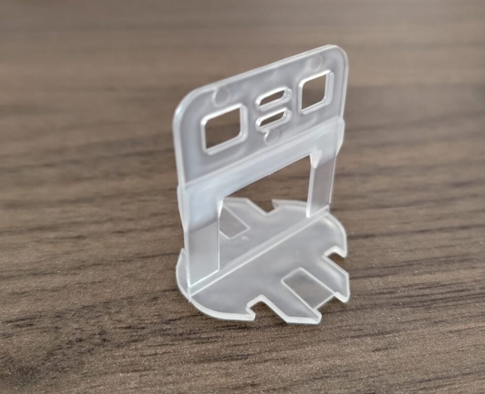 Sisteme profesionale nivelare gresie – PLASTIK COMPONENTS