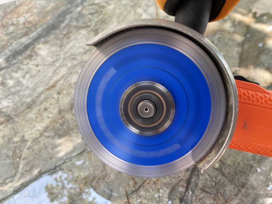 Sisteme profesionale nivelare gresie – PLASTIK COMPONENTS