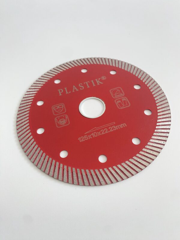 Sisteme profesionale nivelare gresie – PLASTIK COMPONENTS