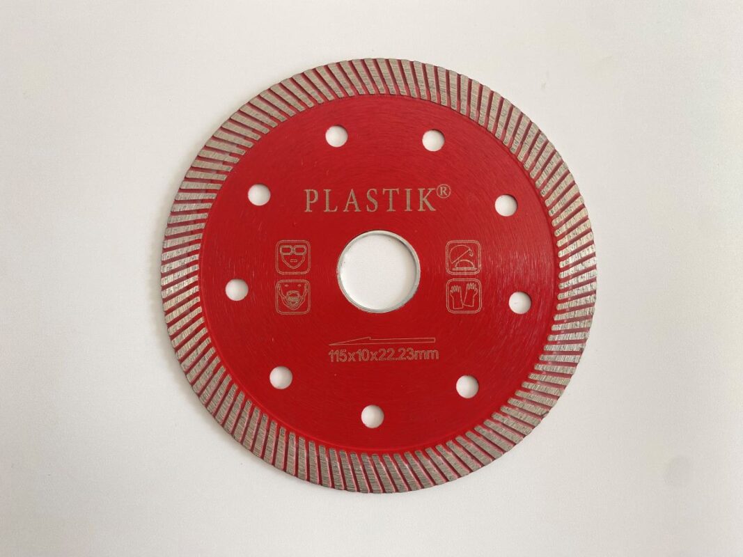 Sisteme profesionale nivelare gresie – PLASTIK COMPONENTS